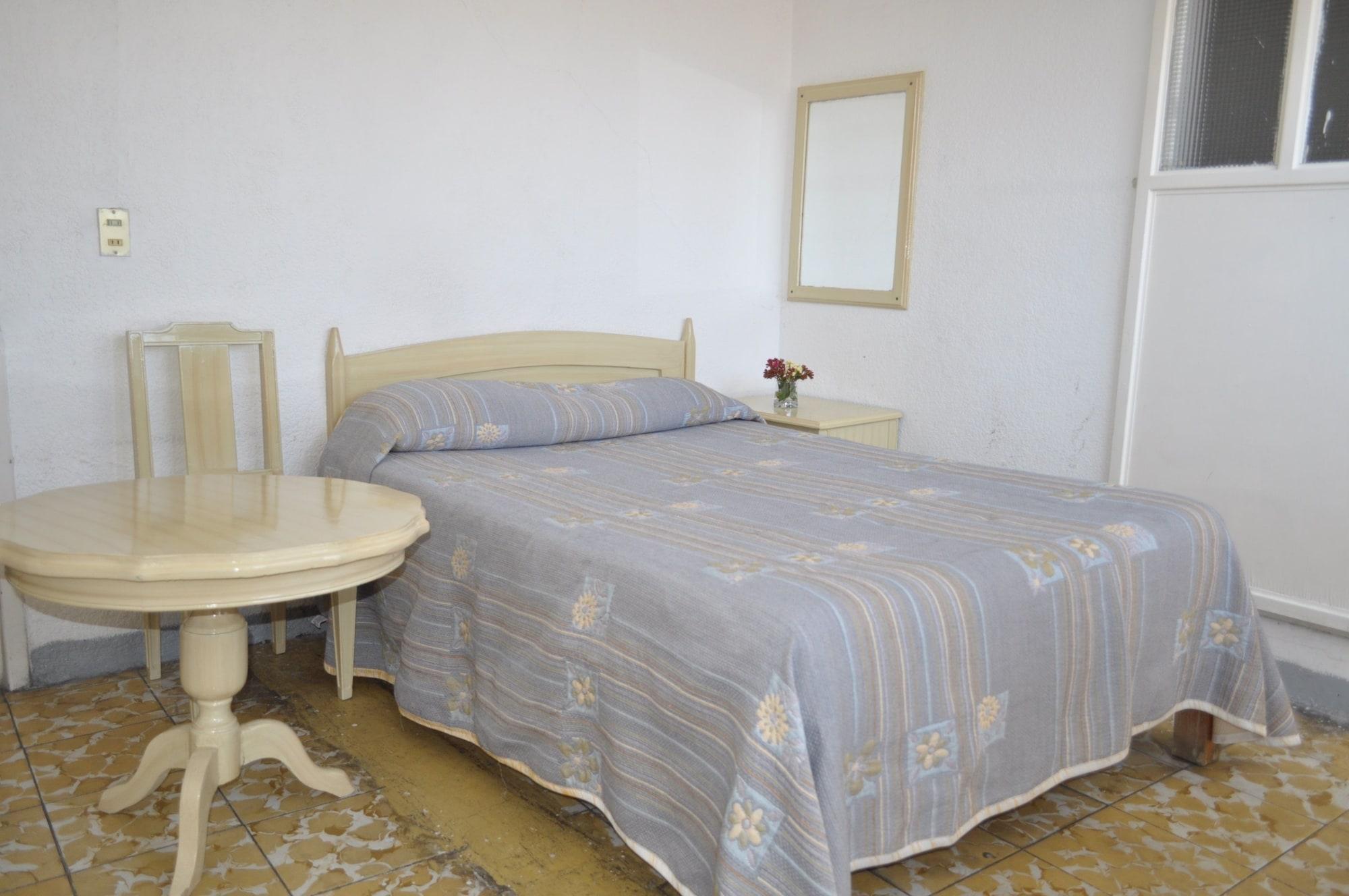 Hotel Viena Irapuato Bagian luar foto