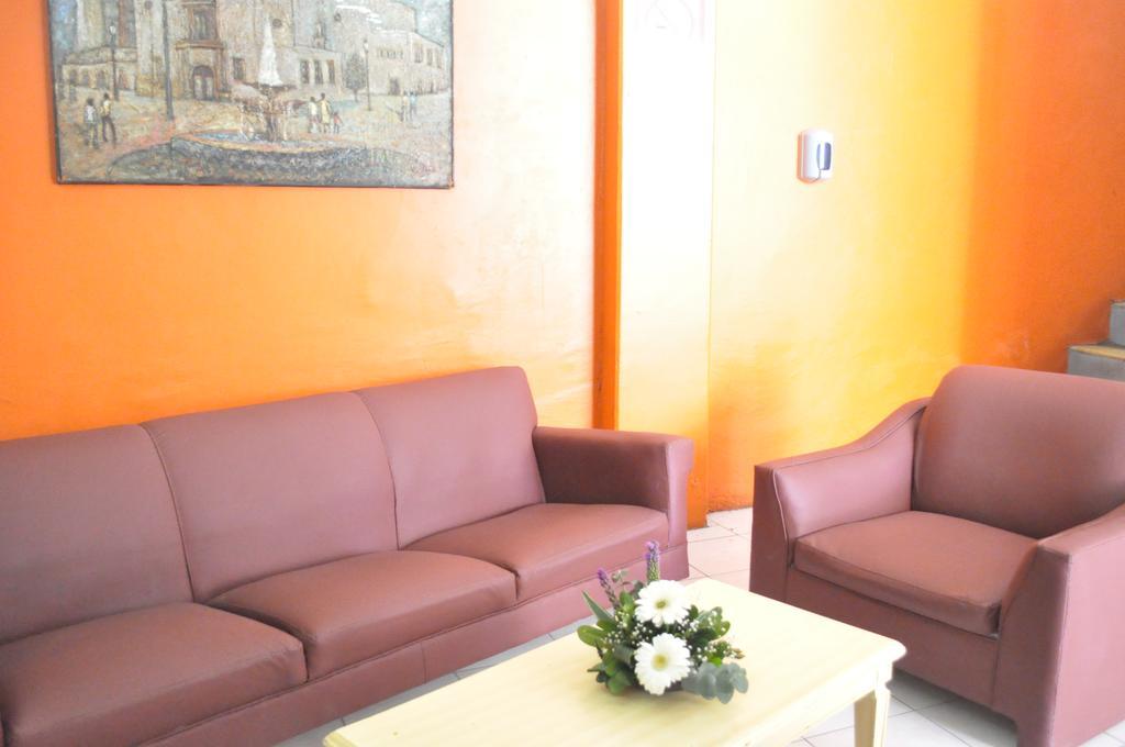 Hotel Viena Irapuato Bagian luar foto